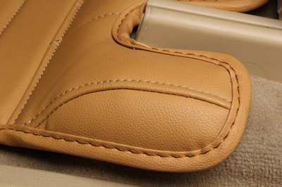 高品質(zhì)通用朗逸全覆蓋腳墊——皮革全包圍汽車(chē)腳墊的選購(gòu)與電子產(chǎn)品銷(xiāo)售優(yōu)勢(shì)