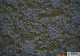 蕾絲與皮革的交融 從彈力蕾絲到皮革銷(xiāo)售的產(chǎn)品布局